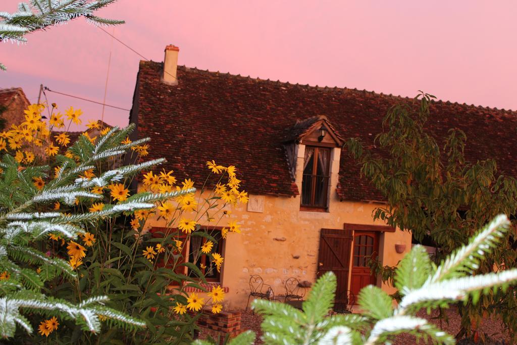 Gites A L'Ombre Des Chenes Châteauvieux Habitación foto